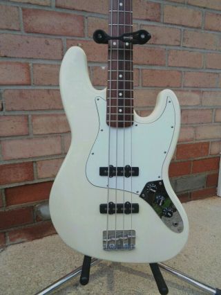 Fender Mim Jazz Rare White Bass Guitar