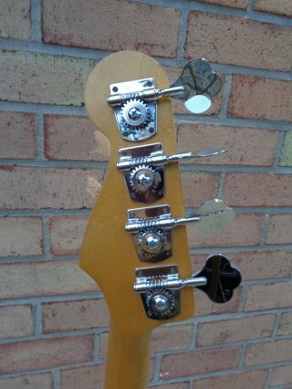Fender MIM Jazz Rare White Bass Guitar 5