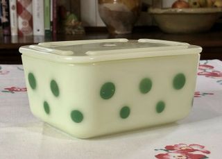 Vintage Mckee Green Dots On Custard 4 X 5 Refrigerator Dish & Lid 1