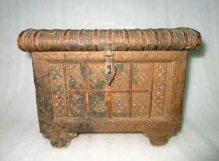 Vintage Old Wooden Indian Hand Crafted Brass Fitting Velvet Work Jewelry Box