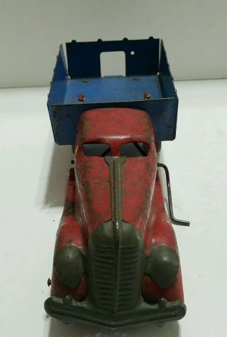 vintage pressed steel Marx Lumar coal dump truck toy 6