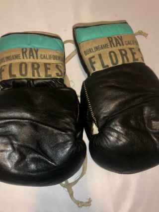 Vintage Ray Flores Boxing Gloves And Headgear 2