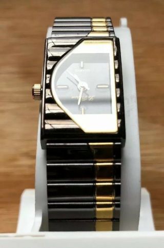 Vintage Le Baron Ladies Watch Black Gold Stainless Steel Band Quartz Gorgeous