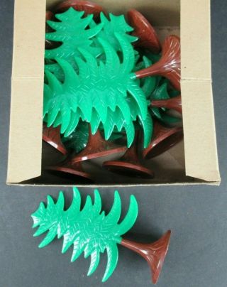 Vintage Plasticville Plastic Evergreen Trees - Box Of 12 (ct - 6) Oss