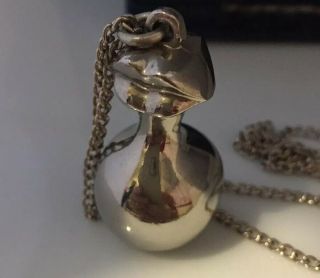 vintage jewellery wonderful signed Salvadore Dali Aphrodite lips pendant & chain 5