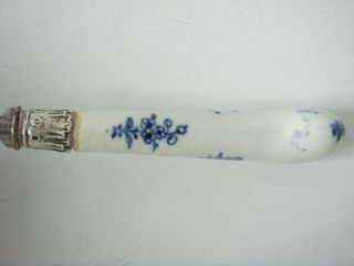 LOWESTOFT - BOW PORCELAIN RARE KNIFE HANDLE WITH UNKNOWN PATTERN C1775 3
