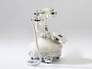 E76 European Style Antique Home Decor White Vintage Corded Telephone K