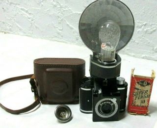 Vintage 1950s Beacon Ii Camera W/flash & Bulb And Case