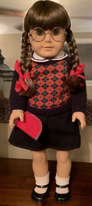 Molly - American Girl Doll (Pleasant Company) 2