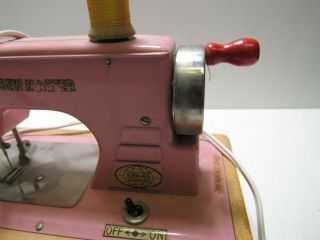KAY•AN•EE Pink Sew Master Antique/Vintage Electric Toy Sewing Machine - 7
