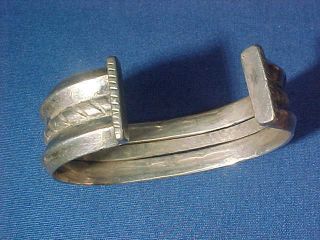 Vintage NAVAJO STERLING Silver Hand Crafted CUFF BRACELET 3