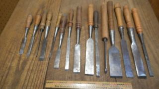 L4156 - Vintage & Antique Wood Chisels - Woodworking tools 8