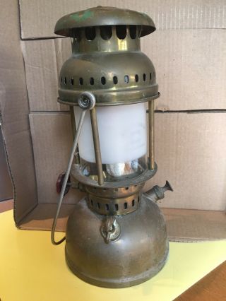 Vintage Brass Optimus Kerosene Pressure Lantern Lamp Made in Sweden. 2