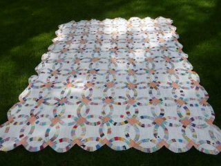Vintage Handmade Double Wedding Ring Quilt Scalloped Sides 84 " By 71 "