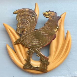 Vintage Bakelite And Brass Rooster Flames Brooch Pin Gamecocks Jewelry