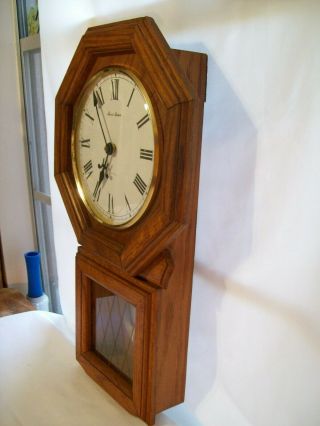 Vintage Daniel Dakota Red Oak Quartz Pendulum Regulator Style Wall Clock 2