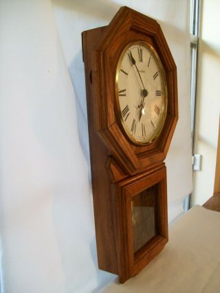 Vintage Daniel Dakota Red Oak Quartz Pendulum Regulator Style Wall Clock 3