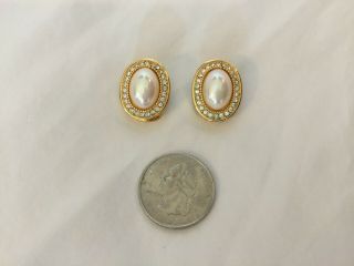 Vintage Christian Dior Signed Faux Pearl Rhinestone Gold Tone Clip Earrings 4