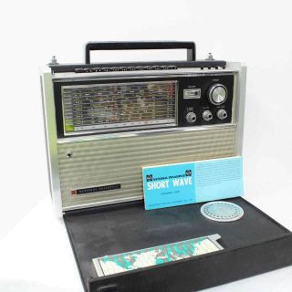 Vintage 1968 National Panasonic RF - 5000 11 Band AM,  FM Receiver 452 2