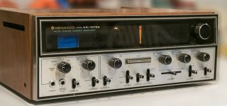 Kenwood Kr - 7070a Am Fm Stereo Receiver Amp Auto - Tune,  Powerful,  Rare Walnut Case