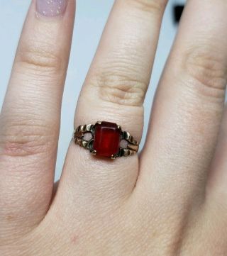 Antique Victorian 10k Yellow Gold 417 Red Glass Ring Size 7.  75