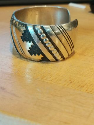 Thomas Singer Old Pawn Vintage Navajo Sterling Cuff Bracelet & Earrings 3