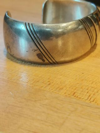 Thomas Singer Old Pawn Vintage Navajo Sterling Cuff Bracelet & Earrings 5