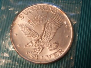 5 - 1986 Sunshine Mining Eagle 1 Troy Ounce.  999 Fine Silver Coin - Vintage