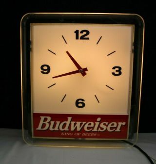 Vintage Budweiser Wall Clock Plexiglass Ring Bar Man Cave Decor