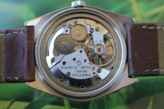 LOVELY MEN ' S VINTAGE MECH.  SWISS CERTINA CLUB 2000 WATCH 17 JEWELS WITH DATE 7