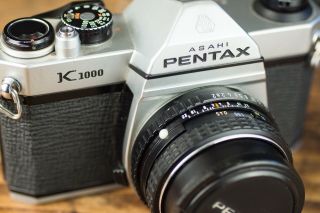 Vintage Pentax K1000 35mm SLR Film Camera w/ 2 Lenses - S/H 5
