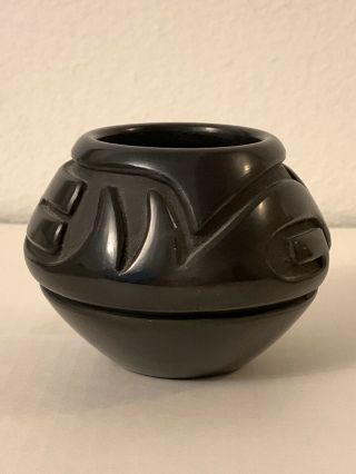 Vintage Santa Clara Pueblo Pottery Stella Chavarria Native American Handmade Bla