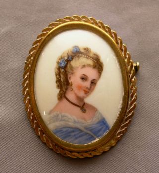 1950 ' s Miniature Lady Portrait on Limoges Porcelain & Goldtone Bezel Brooch 4