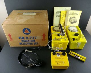 Vintage Civil Defense Radiation Survey Kit Cd V - 777