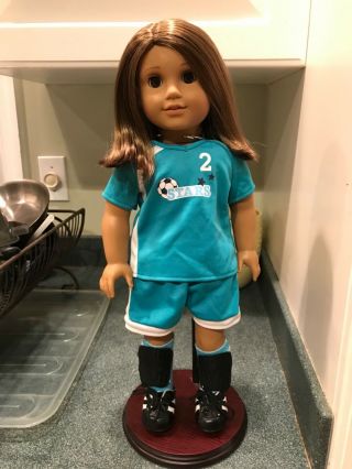 American Girl Doll,  Truly Me Doll 28,  short brown hair,  tan skin,  brown eyes 2