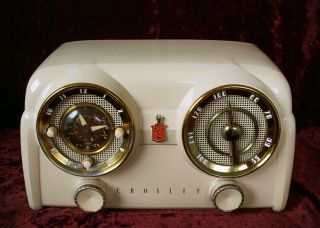 Vintage Crosley Clock Radio 1940 