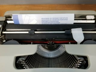 Vintage Olivetti Lettera 35i Typewriter -. 6