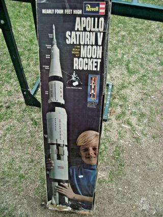 Vintage Revell 1/96 Apollo Saturn V Moon Rocket,  Model Kit,  1969