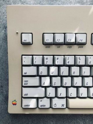 Vintage Apple Extended Keyboard M0115,  No Cable 2