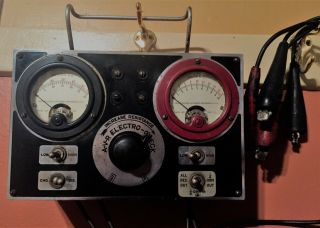 Vintage United Motors AVR ElectroCheck Model 100 Volt Amp meter Steampunk Weston 2