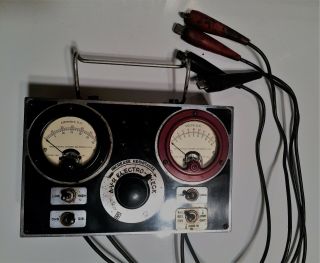 Vintage United Motors AVR ElectroCheck Model 100 Volt Amp meter Steampunk Weston 3