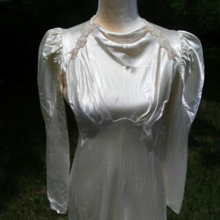 Vintage Ivory Satin 1930s Wedding Gown And Slip 2