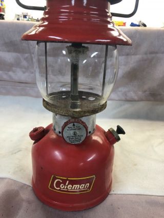 Vintage 1958 Coleman Single Mantel Red Lantern Model 200a With Pyrex Globe