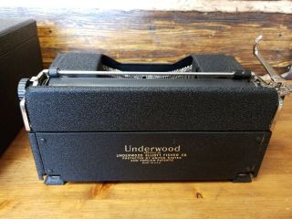 Vintage Portable Underwood Universal Typewriter w.  Case 8