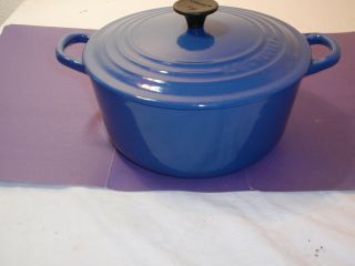 Vintage Le Creuset French Enamelware Blue 22 Dutch Oven With Lid Ds