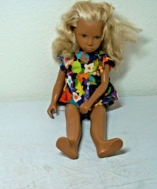 Vintage Doll Sasha Girl With Blonde Hair,  Blue Eyes Flower Dress.  Ds