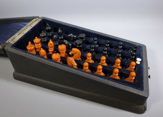 Rare Art Deco Era Phenolic Catalin Boxed Travelling Chess Set By Ayrgames