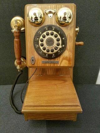 Vintage / Retro Style Crosley Limited Edition Wall Phone -