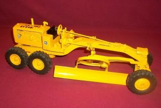 Vintage Metal Caterpillar CAT Motor Grader 1/34 Scale? Miniature Made in USA 50s 3