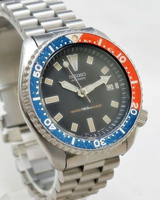 Seiko Scuba Diver ' s 7002 - 700A Men ' s Vintage Watch - President Band - all 2